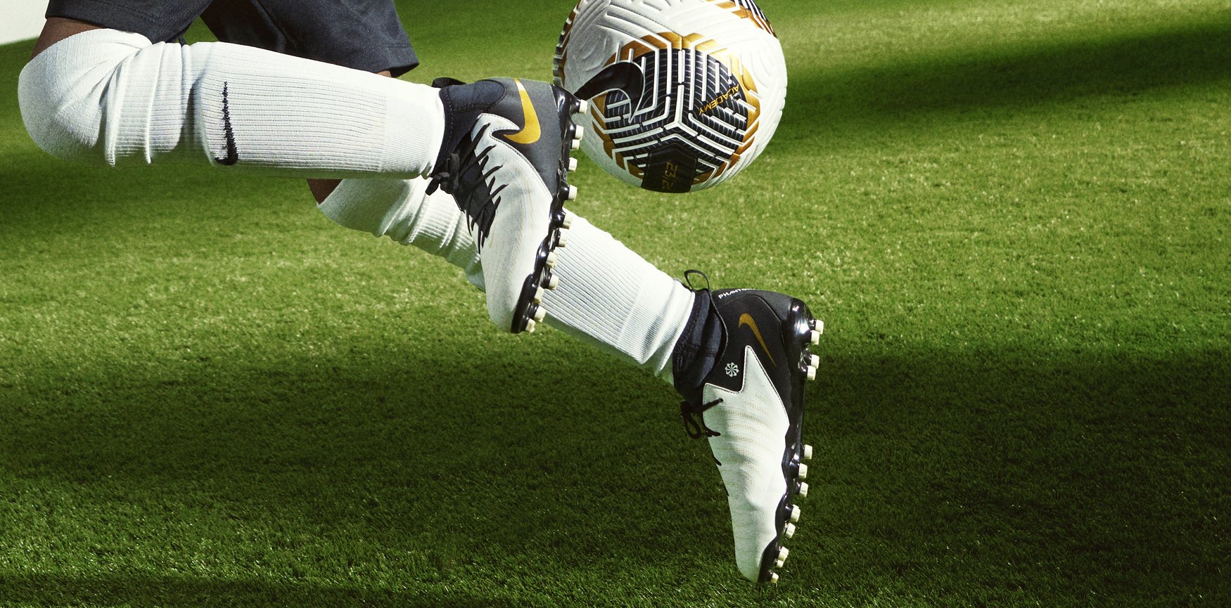 Soccer hot sale boots specials