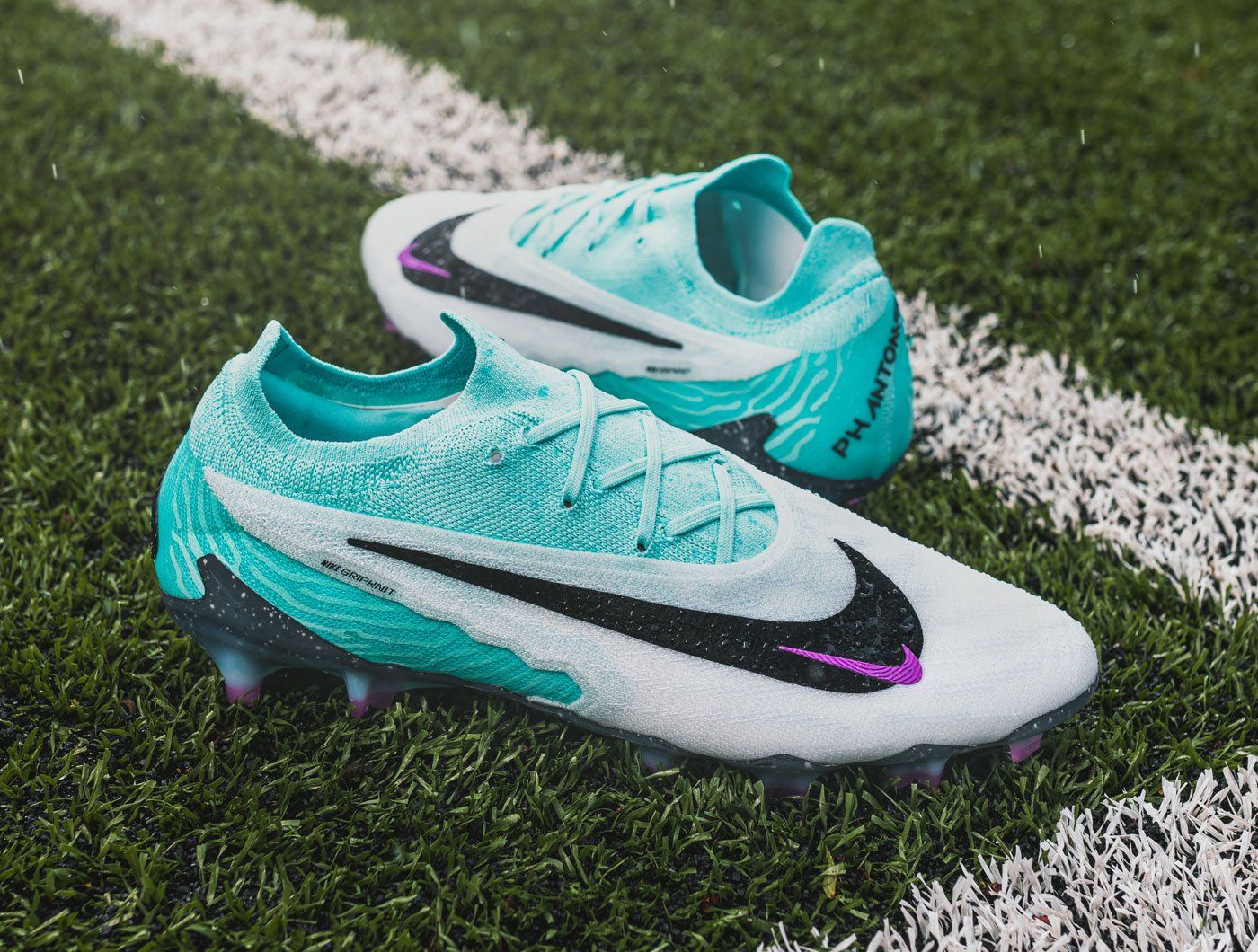 Best Indoor Football And Soccer Shoes 2023 - The Sport Review