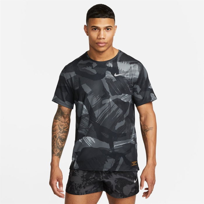 Nike Dri-FIT Miler Men's Short-Sleeve Camo Running Top.