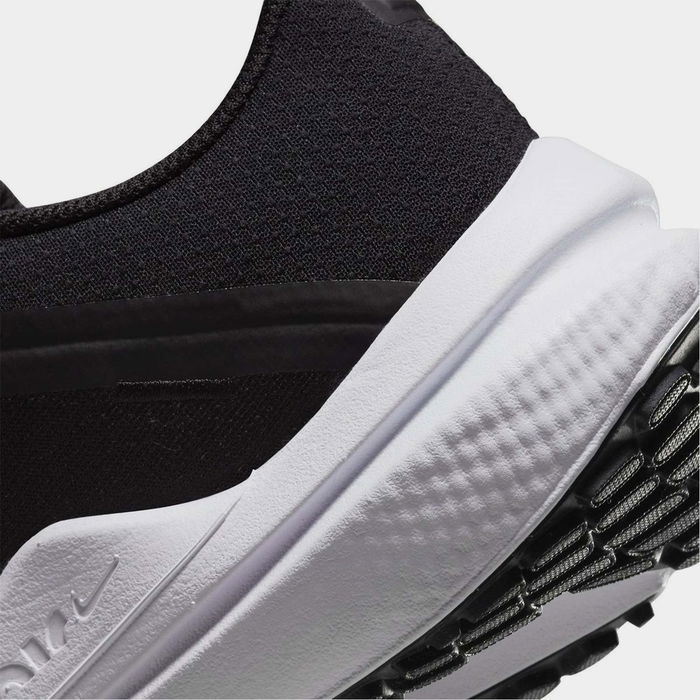 Winflo 10 Womens Road Running Shoes