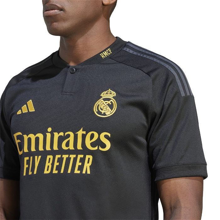 T-shirt Dragão Adidas Real Madrid 2014 Tamanho L em segunda mão
